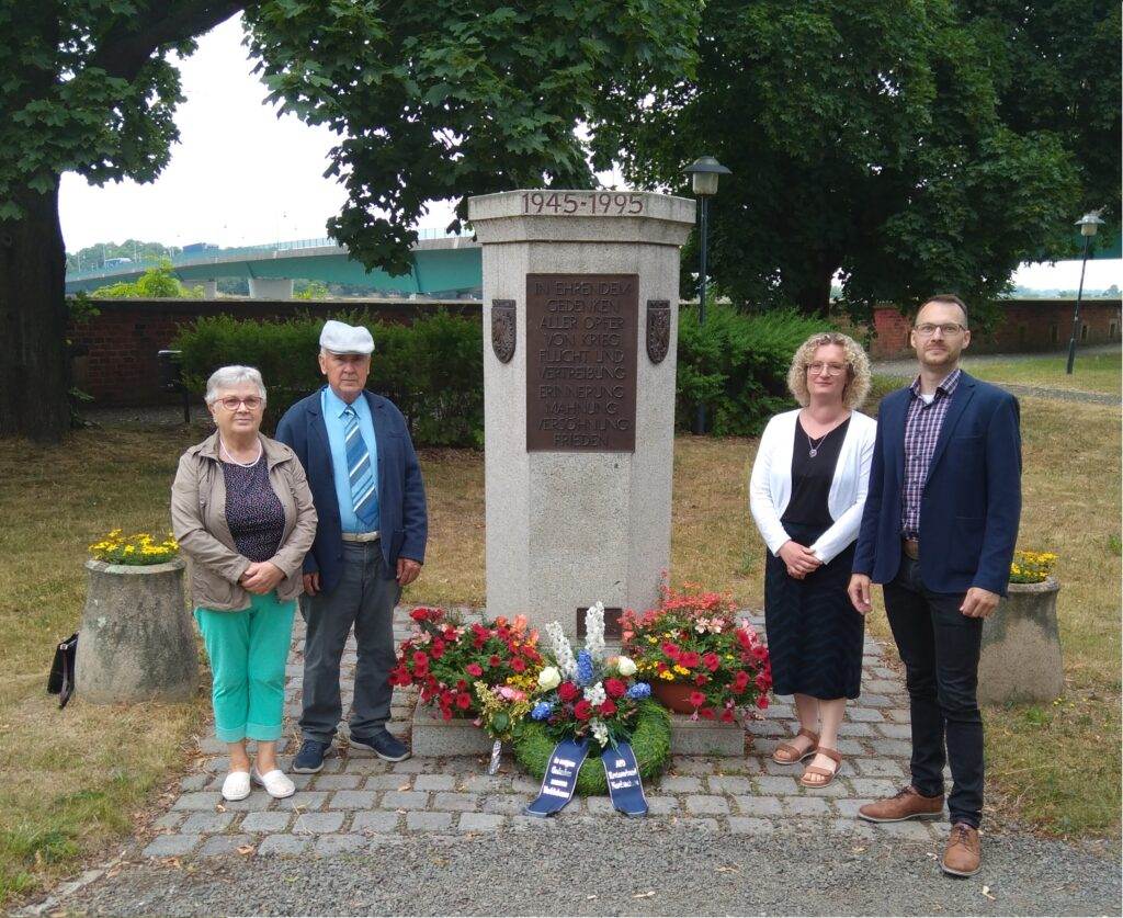 Kranzniederlegung zum Tag der Vertriebenen